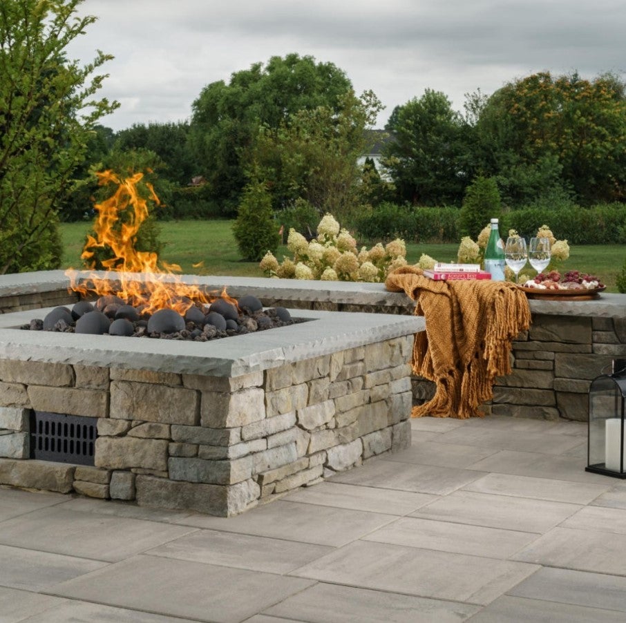 Firepit - Belgard/EpHenry Cast Stone Ledgestone | Delaware Hardscape  Supply, LLC, image size:906x902