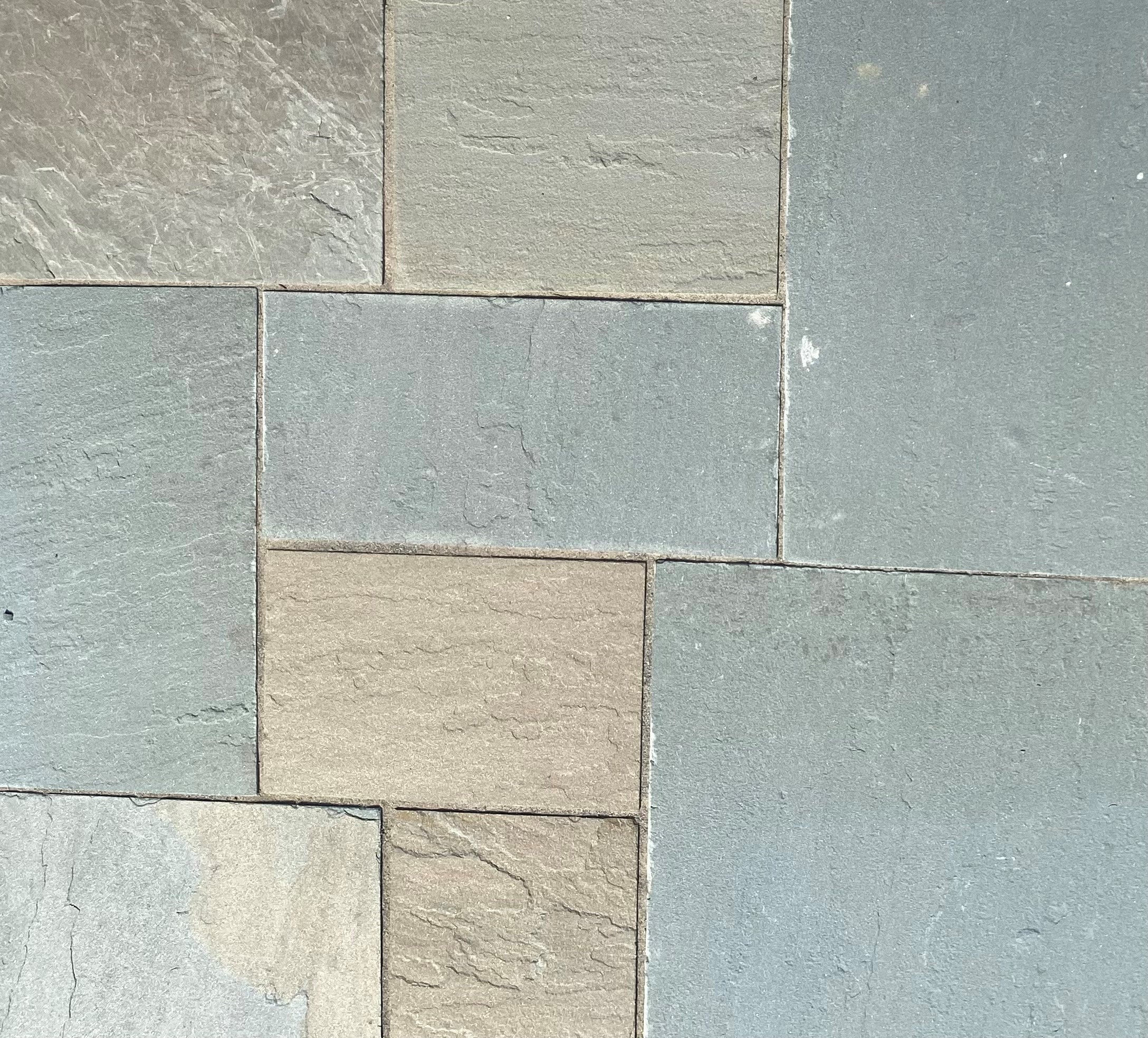 Full Color Bluestone Paving Stone (Natural Cleft)